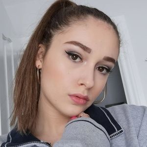 Meet your Posher, Koryne